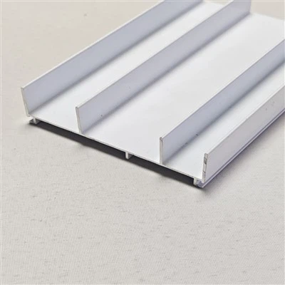 Bisakah penyemprotan biasa digunakan pada permukaan karet?